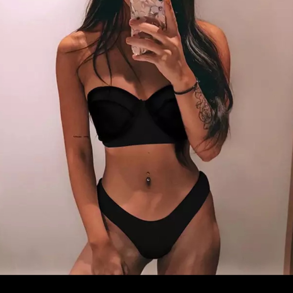 New Black Padded Cheeky Bikini Size Small
